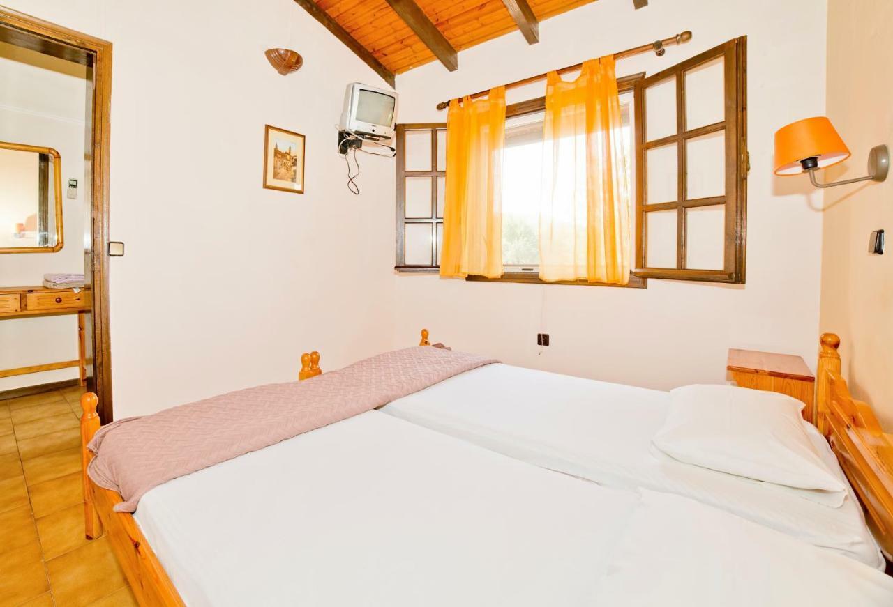 Marianthi Studios Lassi  Buitenkant foto